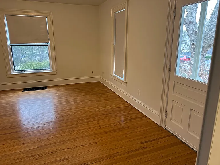 658 W Michigan Ave #1 — Photo 8