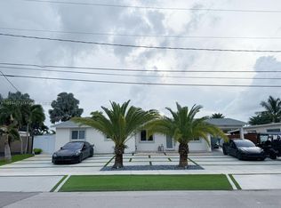 17030 NW 86th Ave, Hialeah, FL 33015
