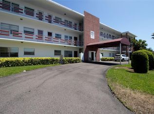 955 51st St N APT 106, Saint Petersburg, FL 33710