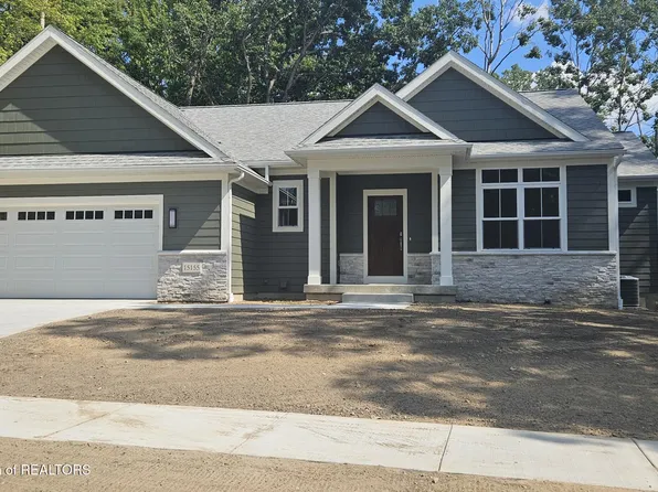 15155 Mulligan Dr, Bath, MI 48808