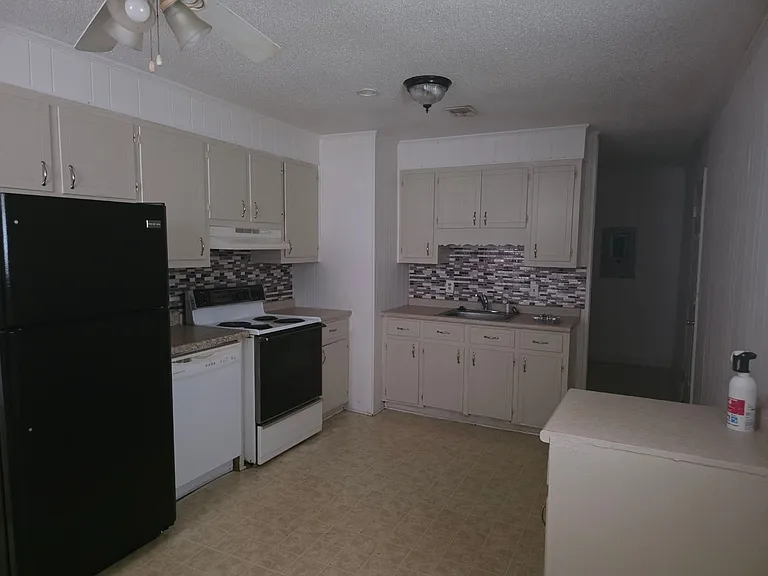 440 Cattle Creek Rd — Photo 3