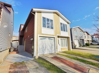19 Victoria Rd, Staten Island, NY 10312