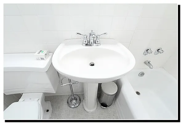 Sold by Luxor Homes & Investment Realty | media 14