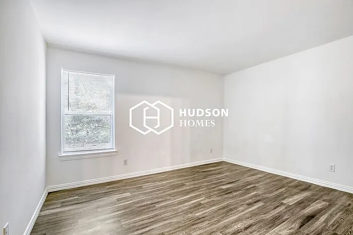 1205 Booker St — Photo 8