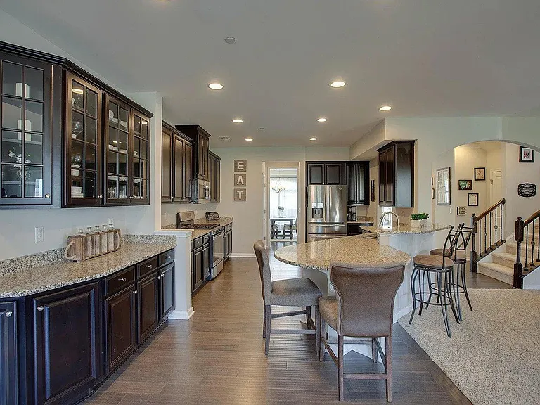8033 Brookpark Ave — Photo 10