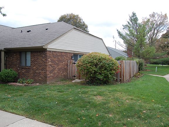 4th image of 5926 Deerwood Ct