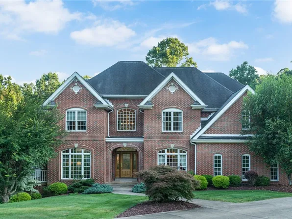 3424 Lashan Dr, Murrysville, PA 15668