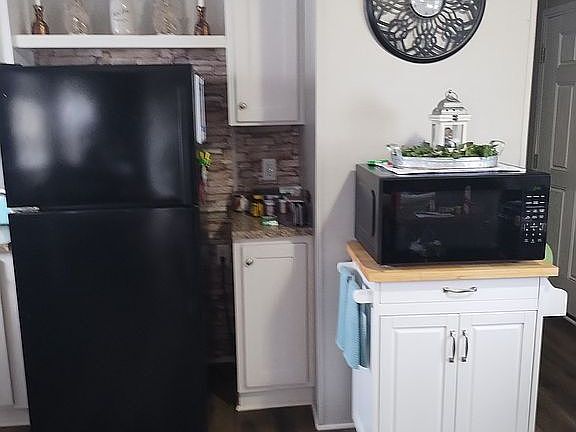 4th image of 1209 N Wayne St #10