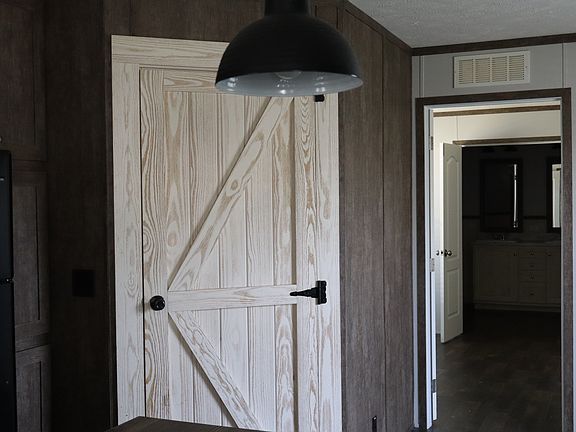 4th image of 5407 Aloha Ln #384