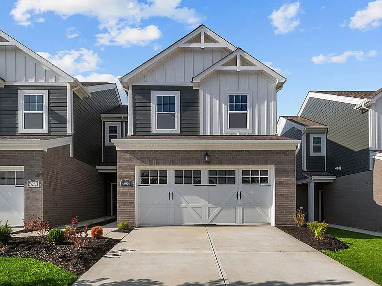 4984 Pebble Ct — Photo 1