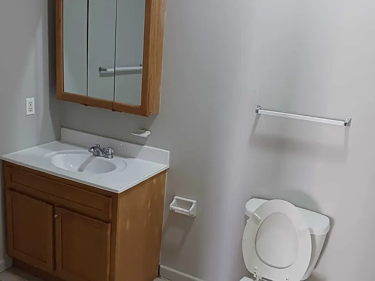 588-612 E Main St #592-A — Photo 12