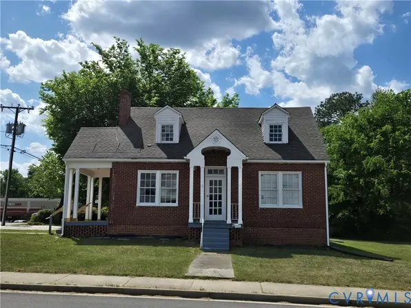 815 Griffin Blvd, Farmville, VA 23901