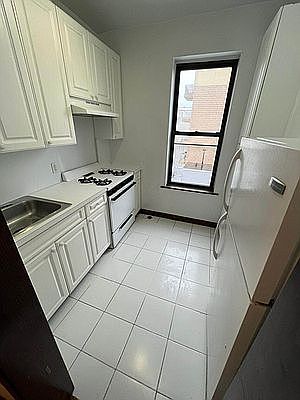 2nd image of 1921 Ocean Ave APT 5