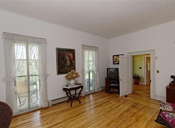 5th image of 131 Dublin St