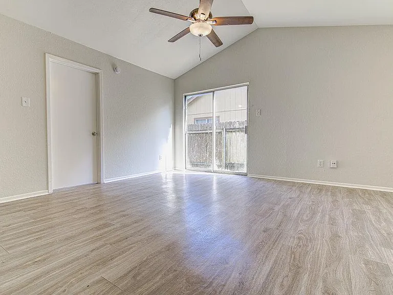 8202 W Gate Blvd #A — Photo 6