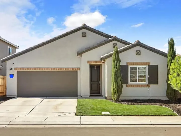 1915 Berlanda Ln