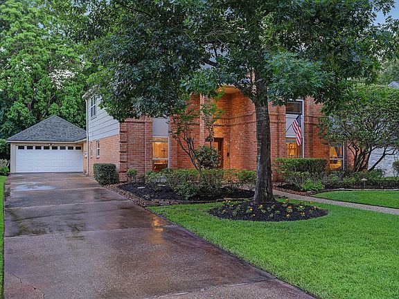 3rd image of 5307 Manor Glen Dr