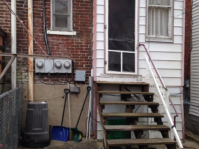 S 12th St — Photo 10
