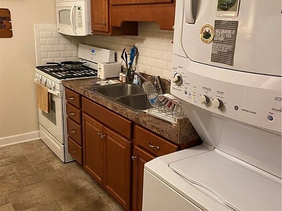 2nd image of 29 Kenna Dr #405