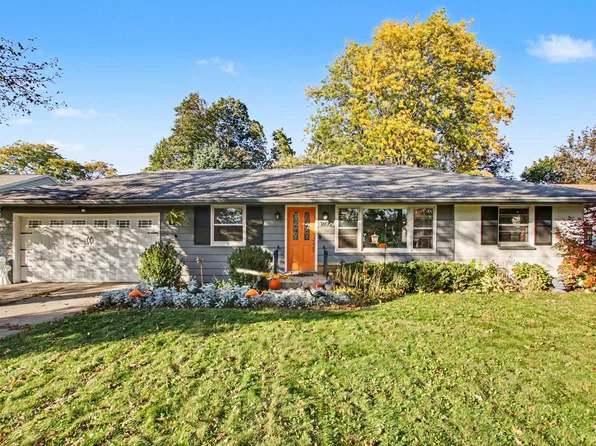 1805 Nottingham Ave, Kalamazoo, MI 49001
