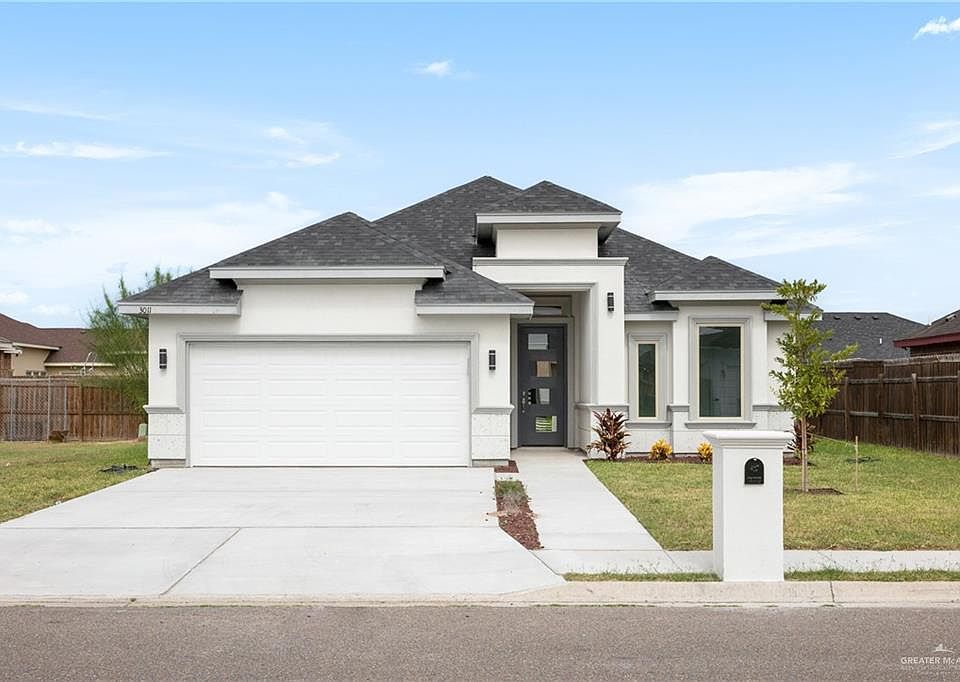 1st image of 3011 E Mahala Ave
