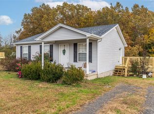 150 Ray Hooten Rd, Scottsville, KY 42164