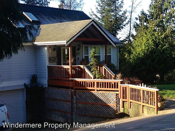 2nd image of 5809 NE Ponderosa Blvd