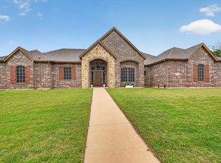 1741 Pine Dr, Midlothian, TX 76065