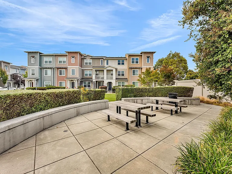 801 Jetty Dr — Photo 33