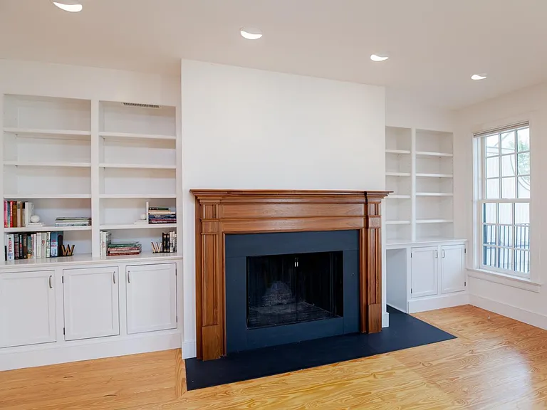 40 W Mechanic St — Photo 9