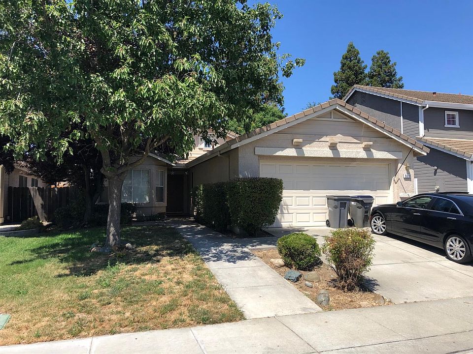 1st image of 909 Anderson Cir