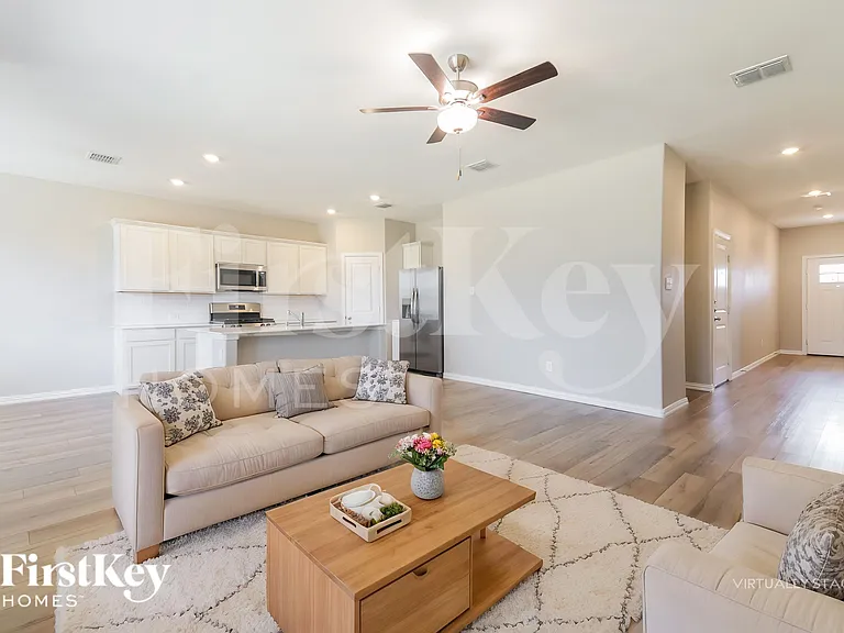 2324 Okeefe Dr — Photo 6