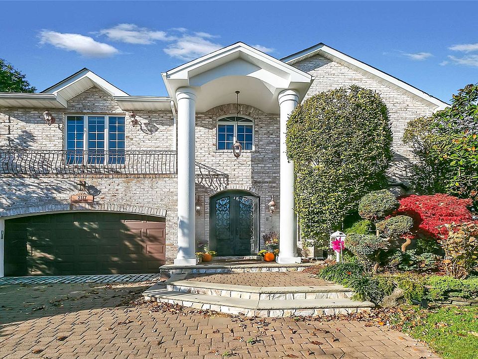 2117 Illona Lane, Merrick, NY 11566 Zillow