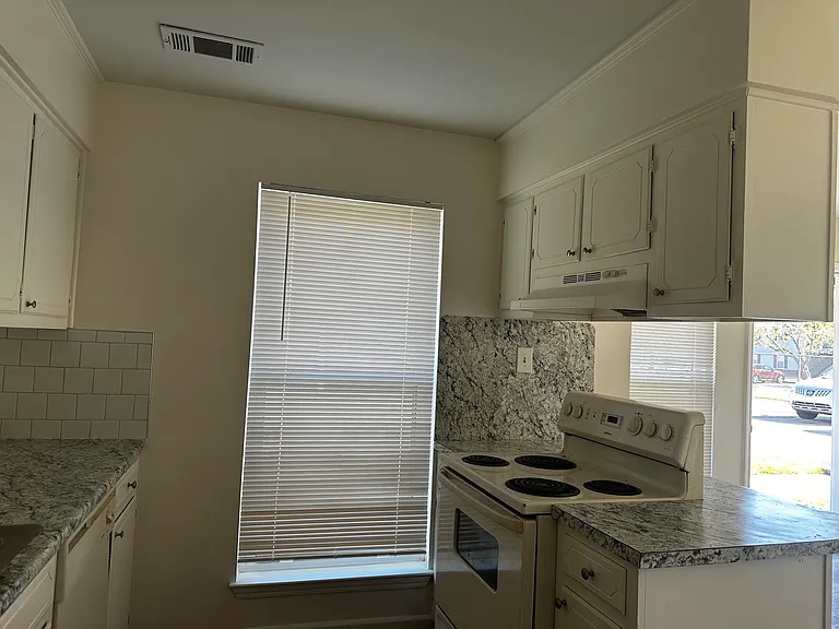 1020 Buffet St #A — Photo 11