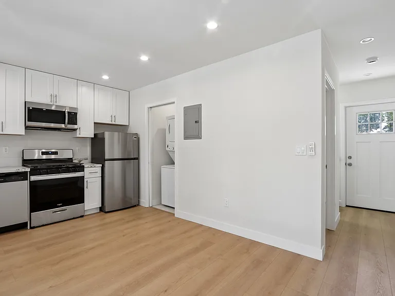 5516 Farna Ave #ADU — Photo 8