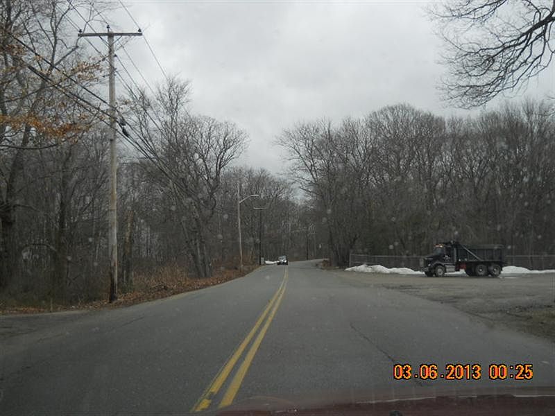 2nd image of 52 Bishop St