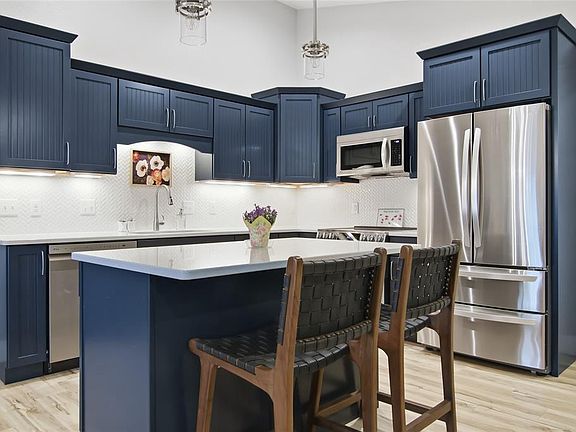 5th image of 4974 Field Crest Lane