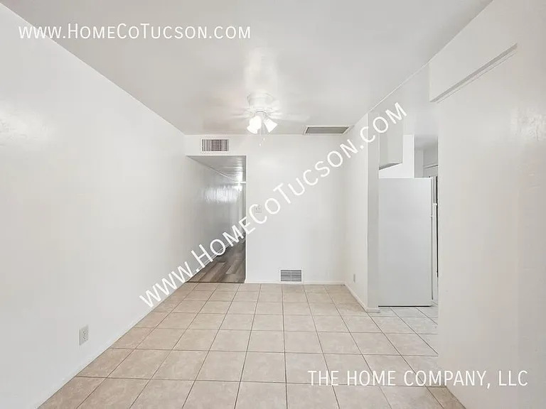 3236 E Hawthorne St — Photo 7