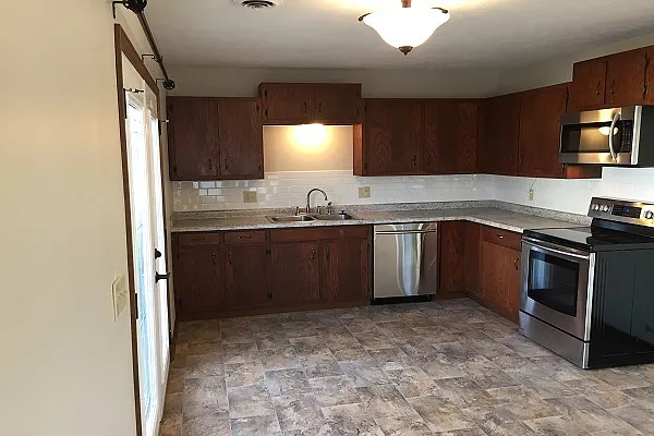 2410 Charolais Ln — Photo 5
