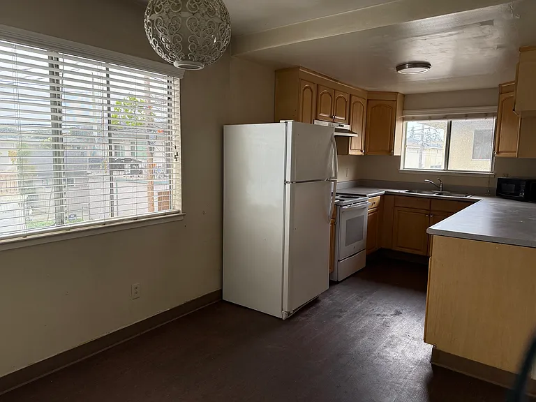 280 Richfield Dr #4 — Photo 6