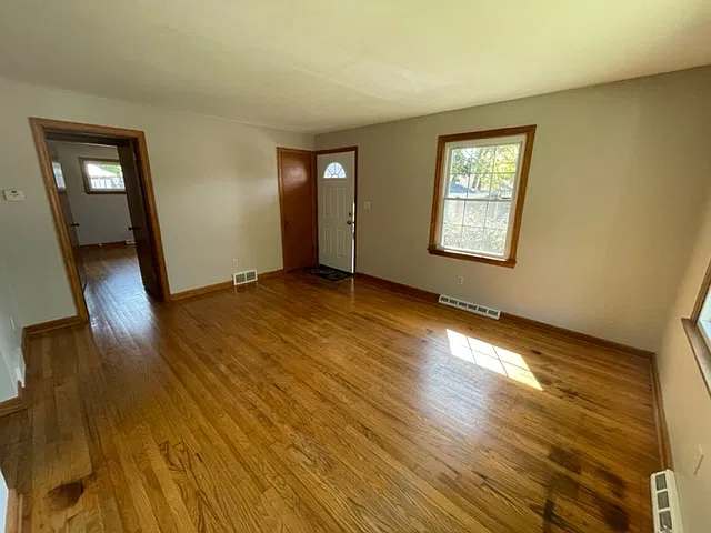 205 Argyle Avenue - 1 — Photo 4