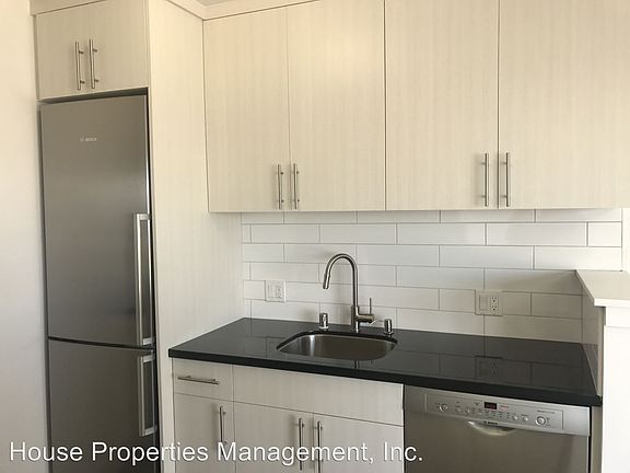 3rd image of 77 Bulkley Ave APT 16