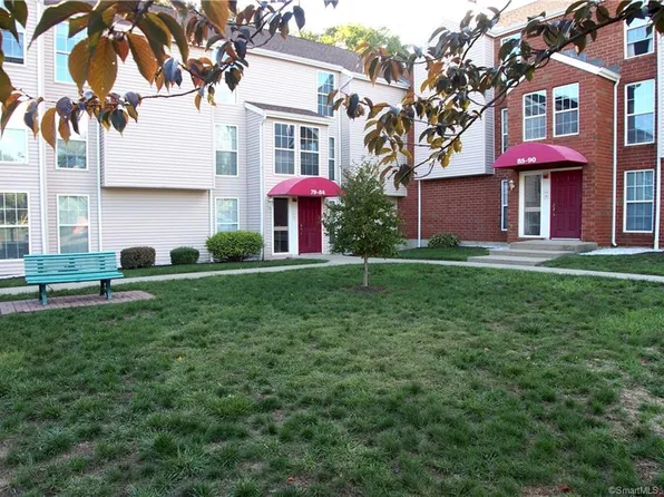 83 Heather Rdg #83, Shelton, CT 06484