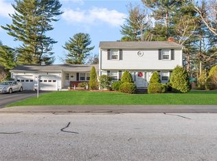 2 Blueberry Ln, Coventry, RI 02816
