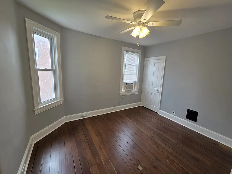 146 E 2nd St #2 — Photo 6