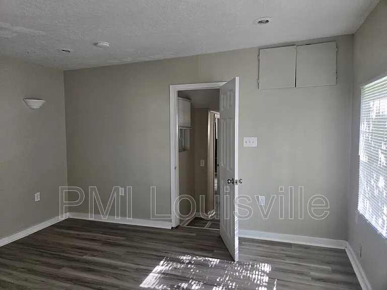 451 N 25th St — Photo 6