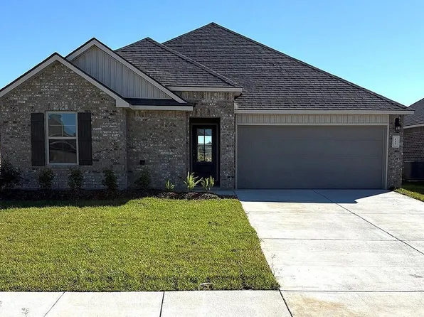 127 Cottage Cove Dr, Maurice, LA 70555
