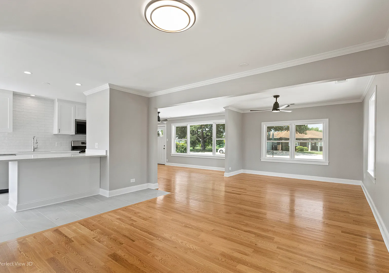 3 bed, 1323 sqft, $3,200 — Photo 4