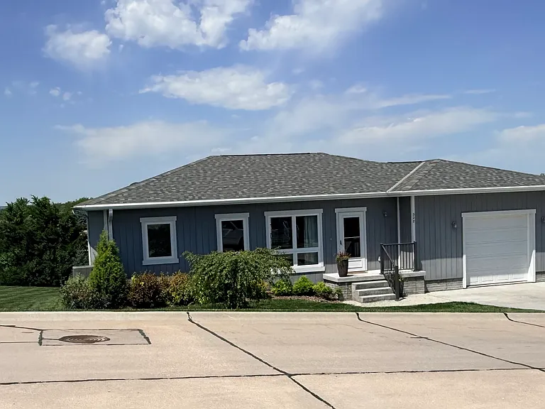 328 Wolf Ave — Photo 22