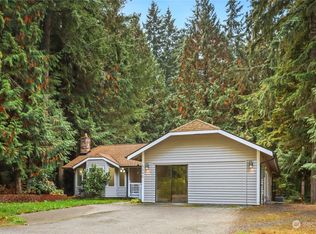 5390 SE Ravenridge Ct, Pt Orchard, WA 98367